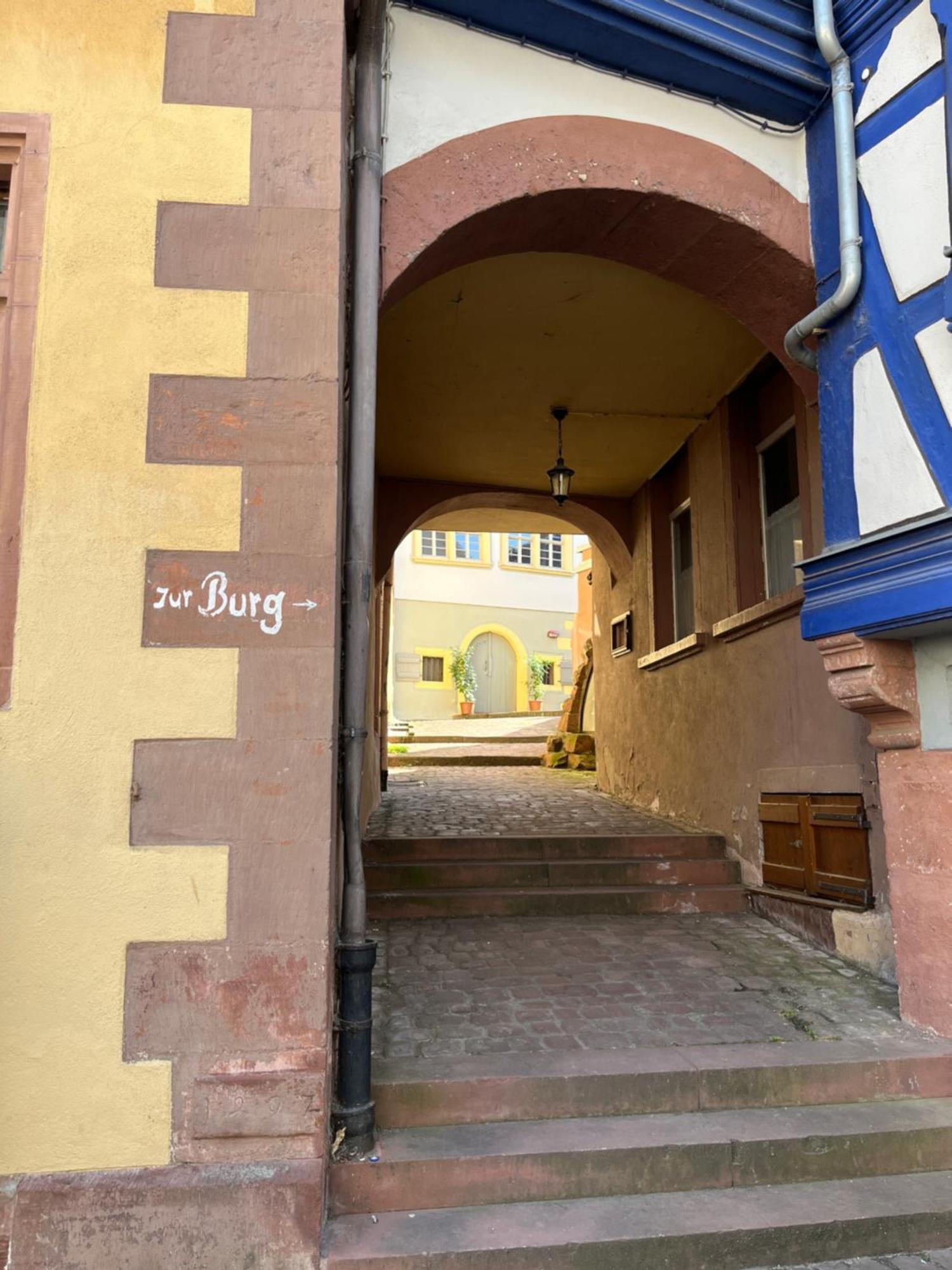 La Flamme Wertheim Garni Bed & Breakfast Bagian luar foto