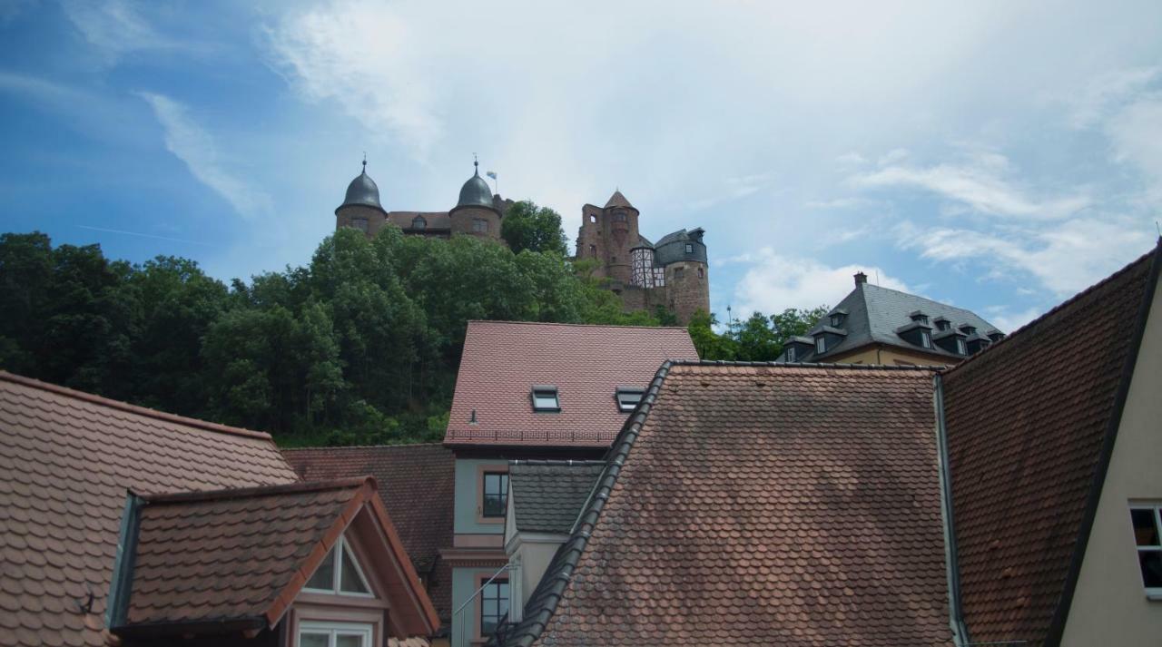 La Flamme Wertheim Garni Bed & Breakfast Bagian luar foto